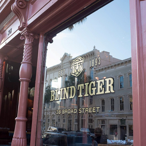 Fun things to do in Charleston : Blind Tiger Pub in French Quarter. 